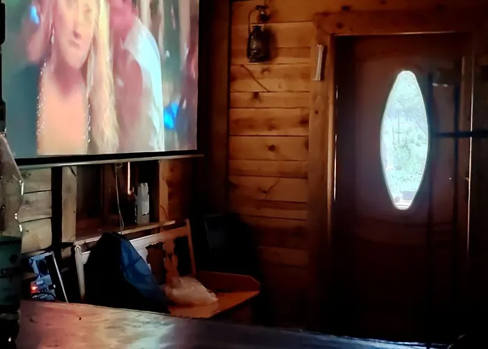 - Na Wylacznosc, Slow Life, Staw, Oswojone Zwierzeta Gospodarskie, Posilki Z Wlasnych Eko Produktow