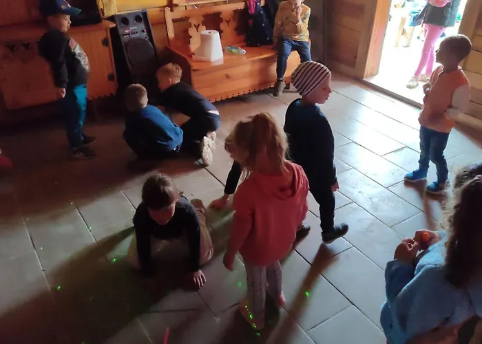 - Na Wylacznosc, Slow Life, Staw, Oswojone Zwierzeta Gospodarskie, Posilki Z Wlasnych Eko Produktow Daire